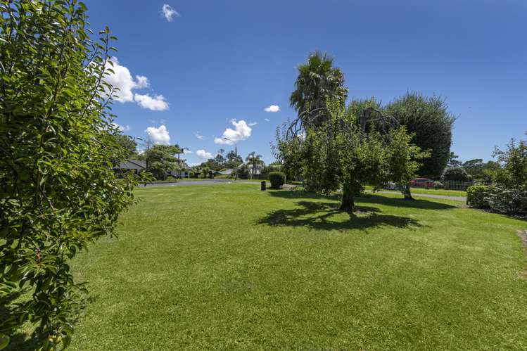 11 Windfall Grove Greenhithe_20