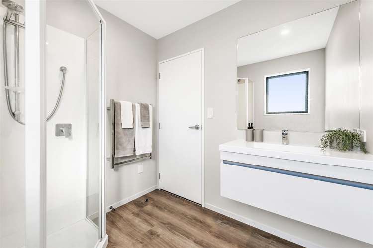 2/414 Armagh Street Linwood_14