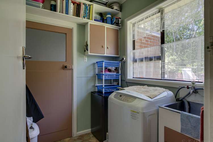 9 Luxmoore Road Waimataitai_17