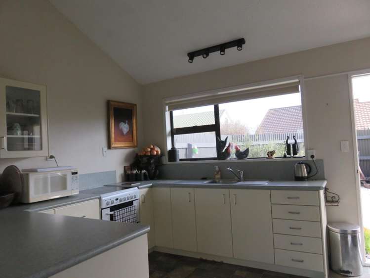 4/207 King Street Temuka_4