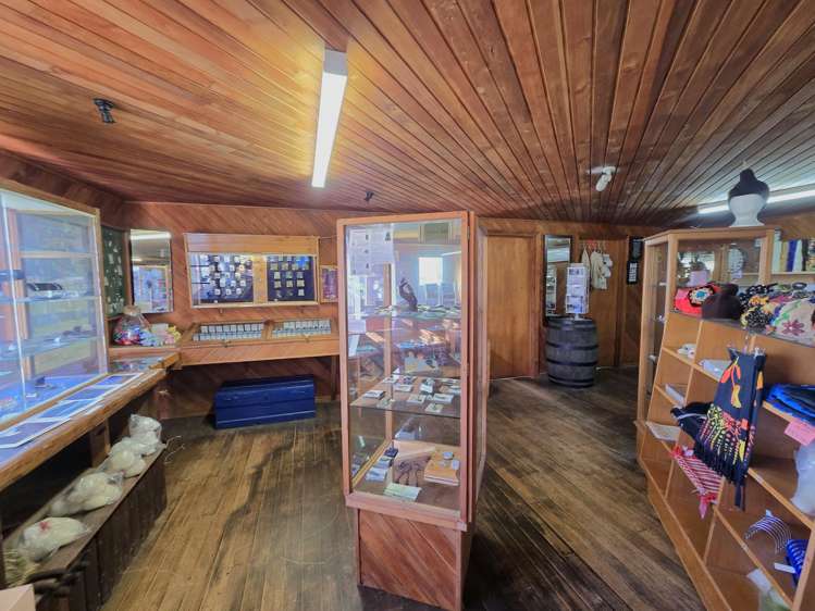 18 and 22 Harihari Township Road Harihari_23