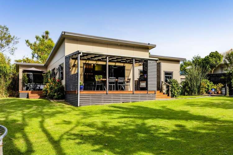 6 Moana Crescent_0
