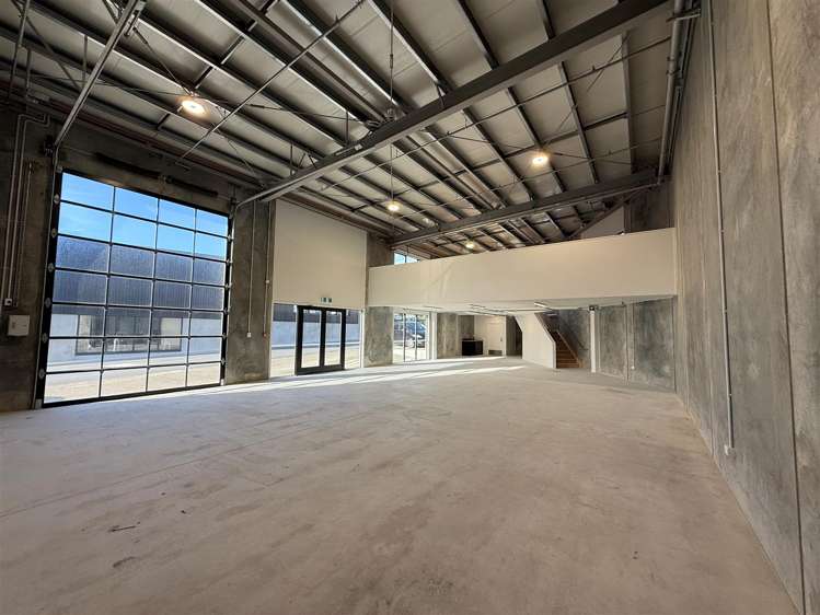 Unit 1, 12 Mohuia Crescent Elsdon_3