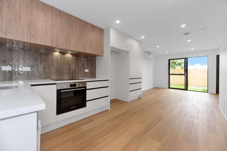 4/43 Savoy Road Glen Eden_7
