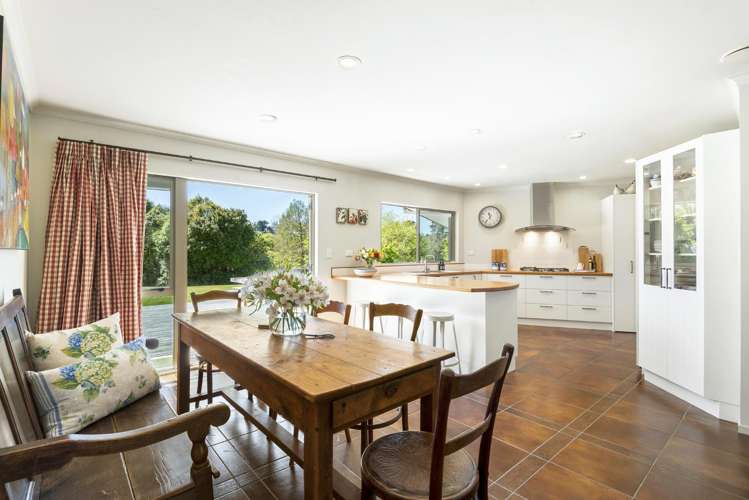 19 Valley Road Waitoki_6