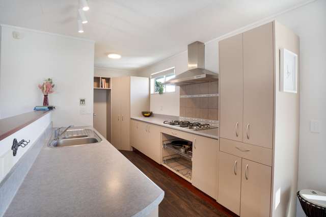 24a Hiwi Crescent Titahi Bay_2