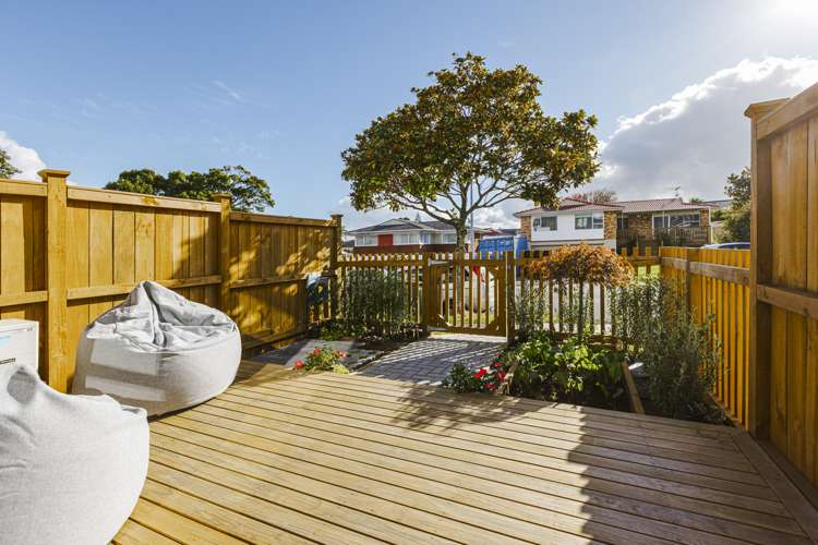 1/77 Glenmore Road Sunnyhills_6