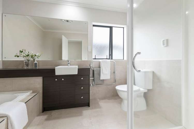 8 Oakhurst Avenue Flat Bush_16