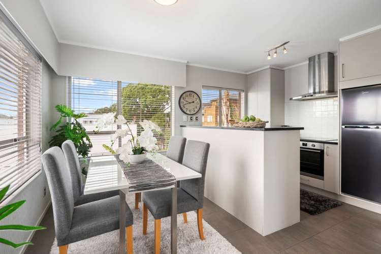 1-521-mt-albert-road-three-kings-auckland-city-houses-for-sale