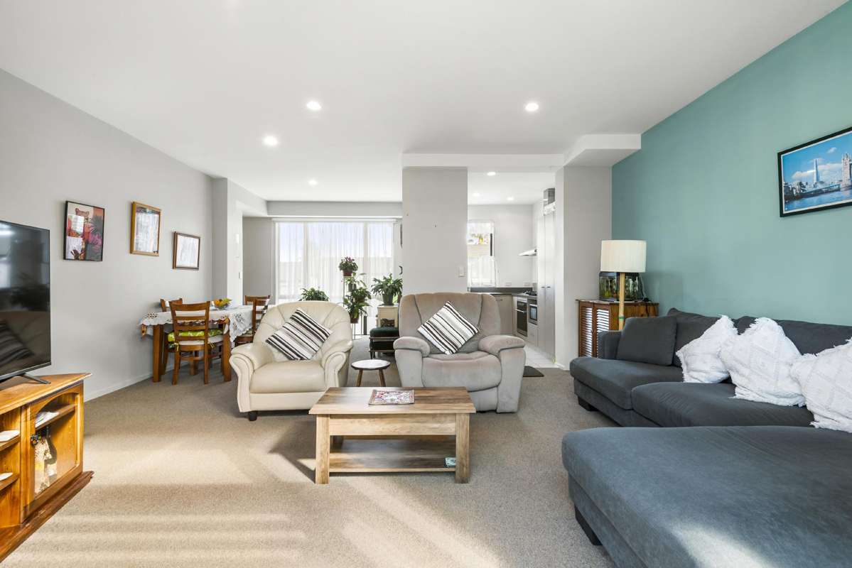 42/22 Northcross Drive_3