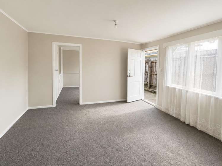 26A Ray Small Drive Papakura_4