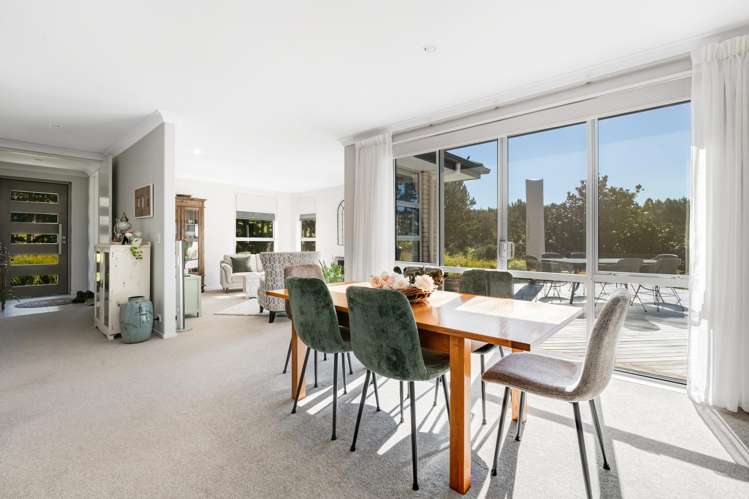 45 Manuka Grove Helensville_6