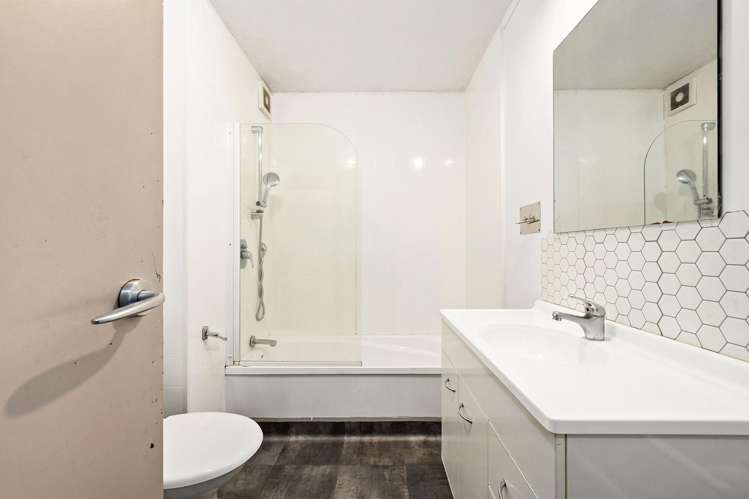 18/3 Kelvin Grove Te Aro_11