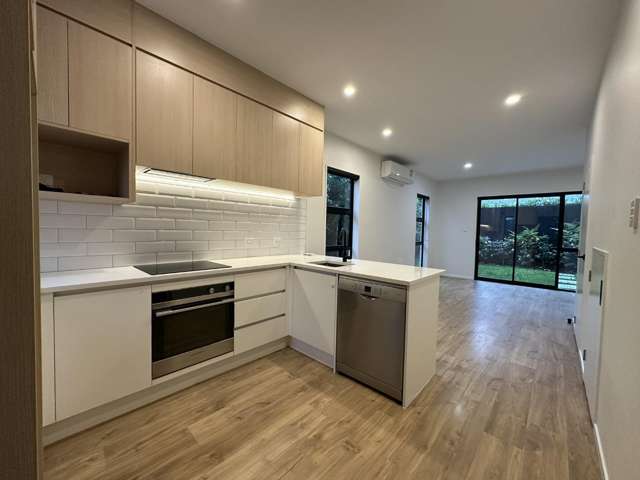 7/89 Beach Road Te Atatu Peninsula_3