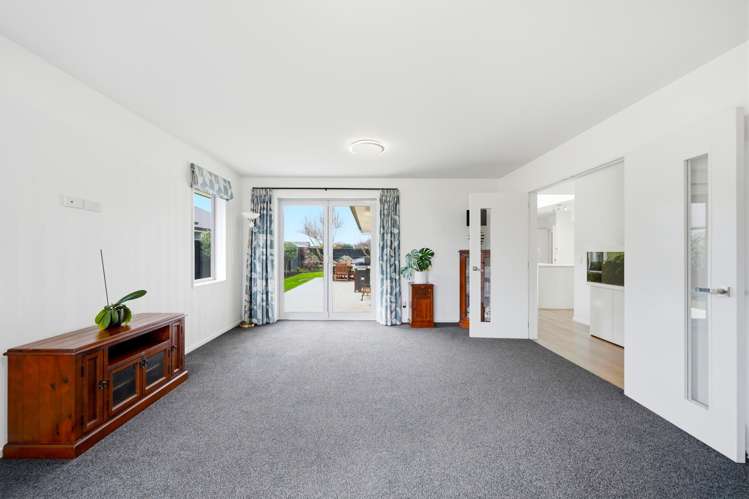 20 Churchill Drive_5