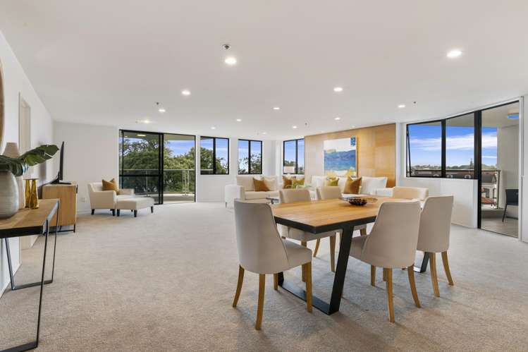 4C/173 Hurstmere Road Takapuna_6