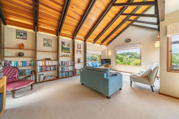 13 Bayview Road Paremata_6