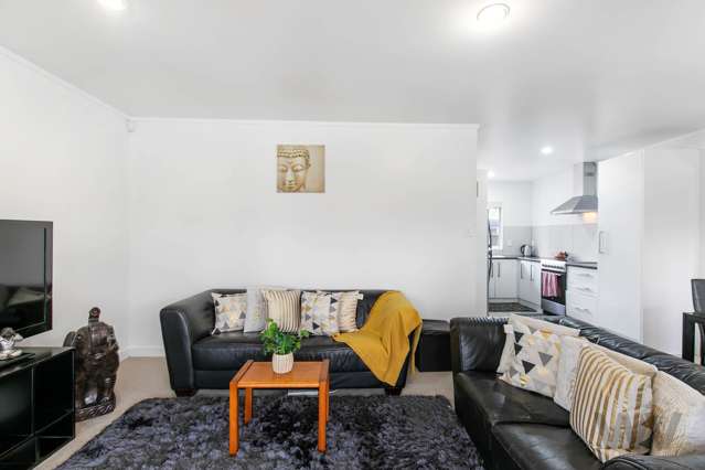 7 Tiari Place Mangere East_2