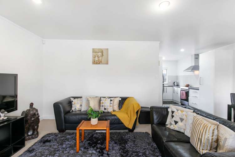 7 Tiari Place Mangere East_2