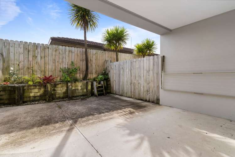 2/23 Wellington Street Papakura_9