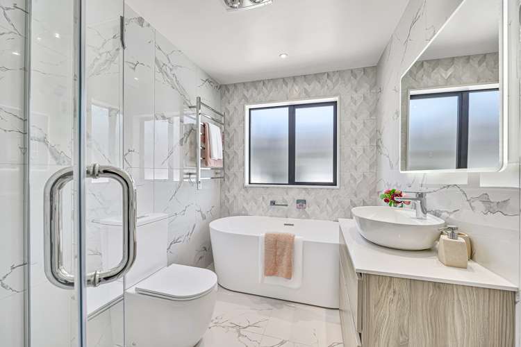 10 Teitei Rise Flat Bush_30