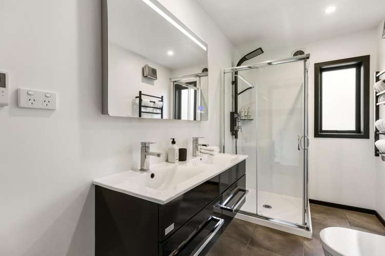56C Tenby Street Wanaka_21