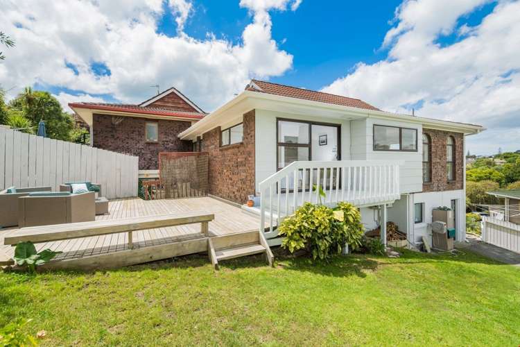 2/5 Manaia Place Mairangi Bay_0