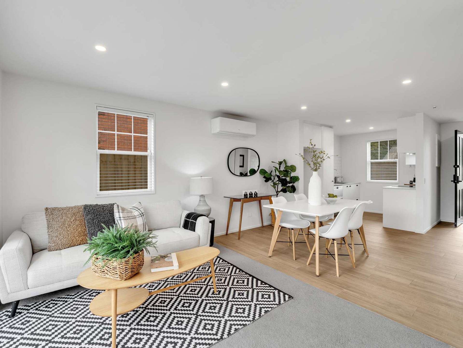 6/25 Bunyan Street Waltham_0