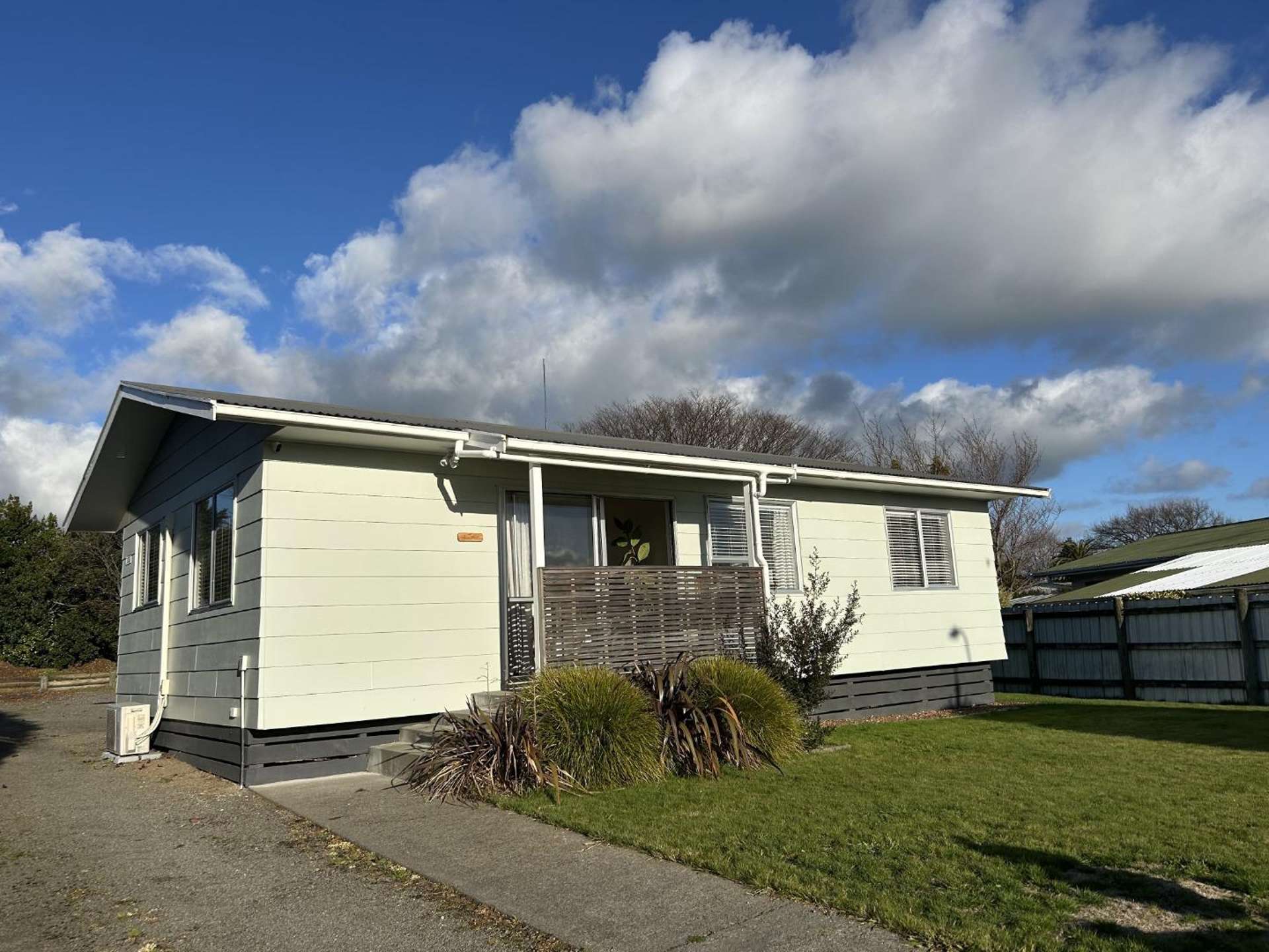 17 Baillie Crescent 10114_0