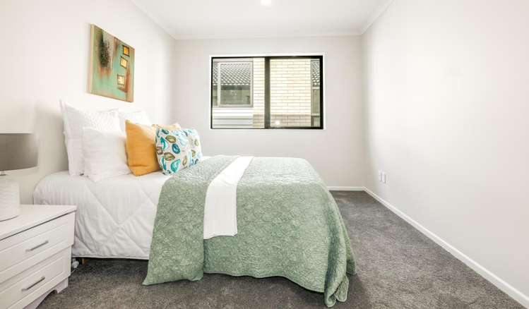 8 Tullymore Drive Flat Bush_14
