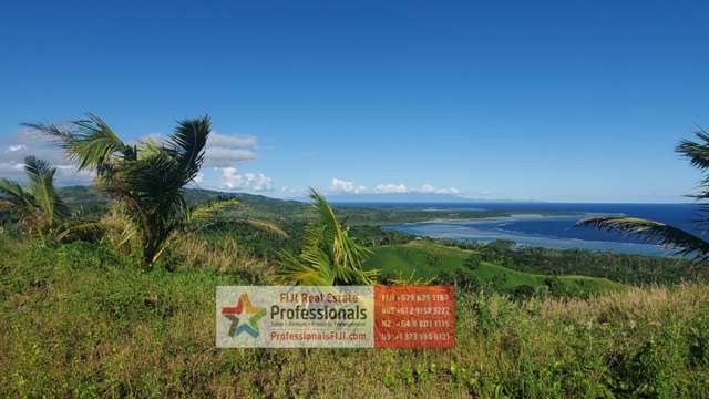 World-Class Residential Hilltop Lots with Stunning Panoramic Ocean Views!