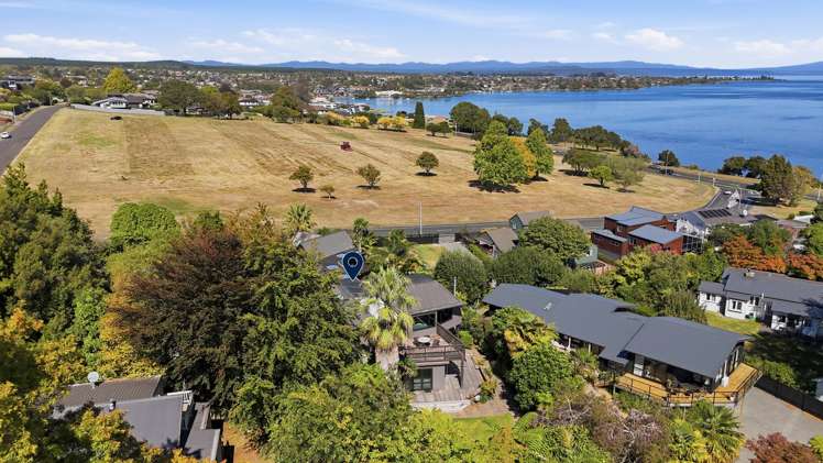 14 Taharepa Road Hilltop_41