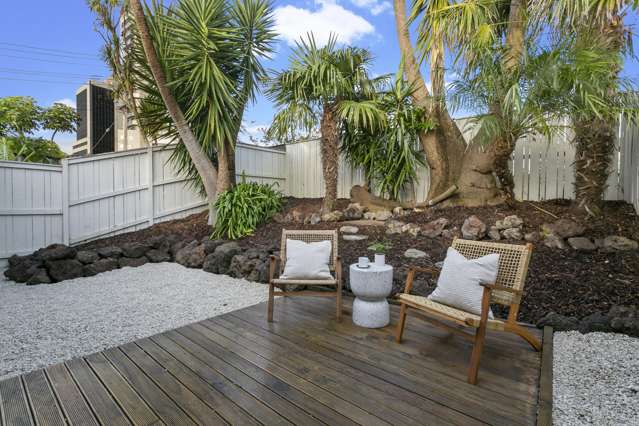 2/1 Burns Avenue Takapuna_4