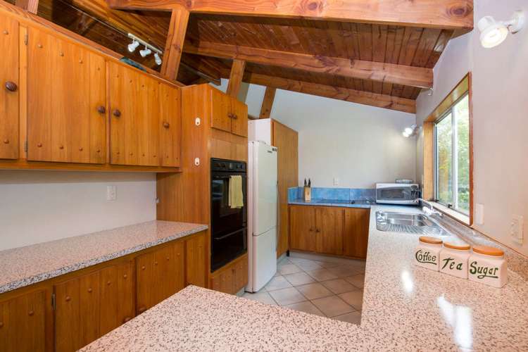 8 Sunkist Bay Road Beachlands_5