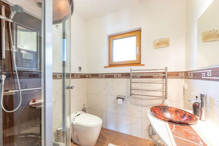 7 Craigieburn Lane Mount Pleasant_10