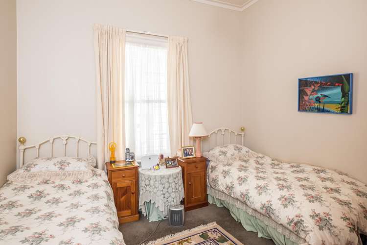 83 Marine Parade Seatoun_11