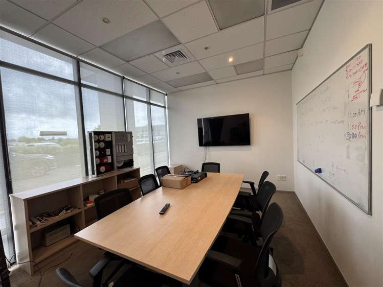 Ground Floor, 56 Cawley Street Ellerslie_3