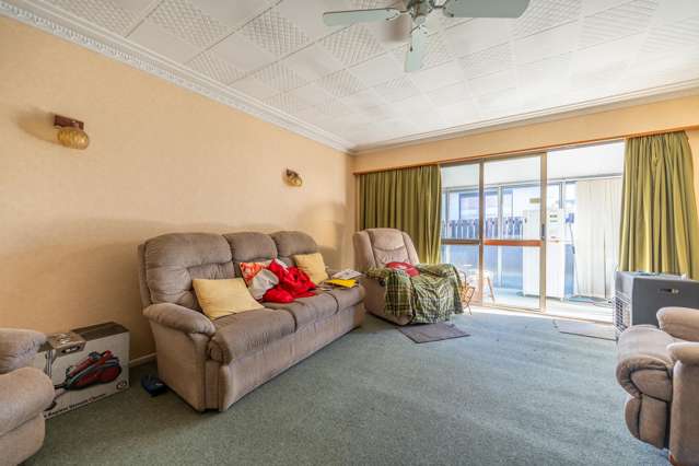 2/119 North Street Seaview_3