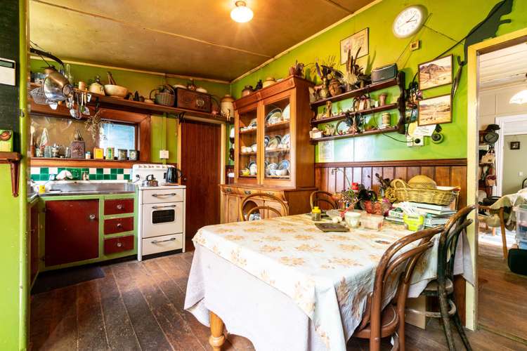 62 Reynoldstown Road Careys Bay_3