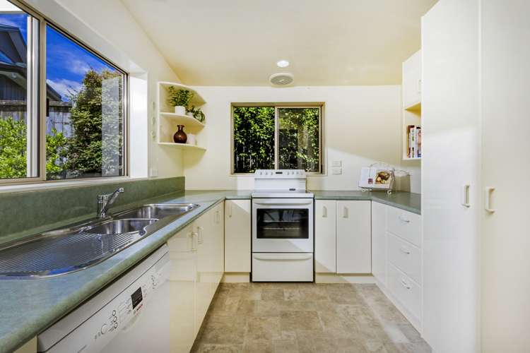 5/34 Waipuia Place Greenhithe_10