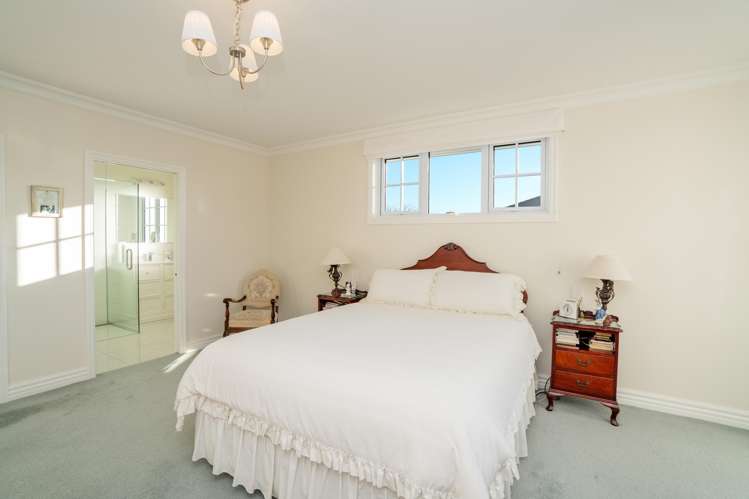 153 George Street Windsor_12