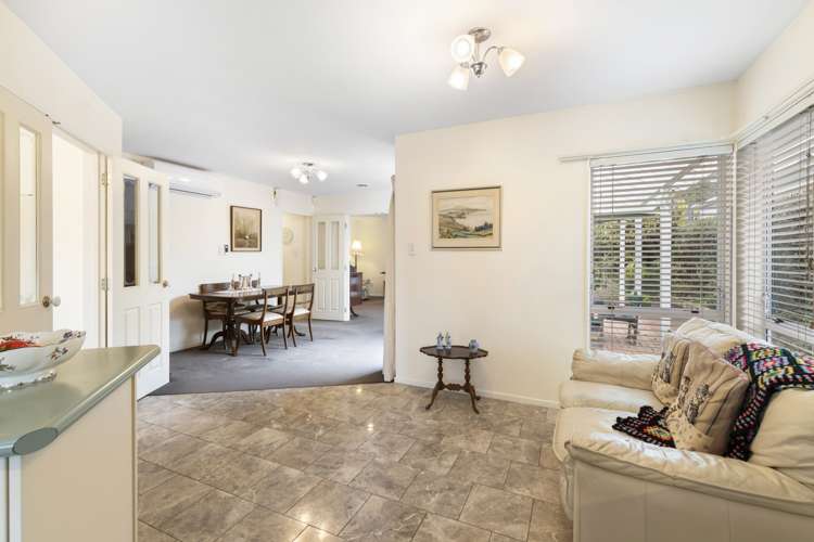 2/34 Parkhill Road Mellons Bay_9