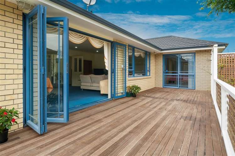 64 Mary Huse Grove Manor Park_14