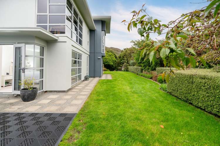7 Caughley Grove Karori_24