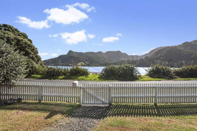 1200 Huia Road Huia_1