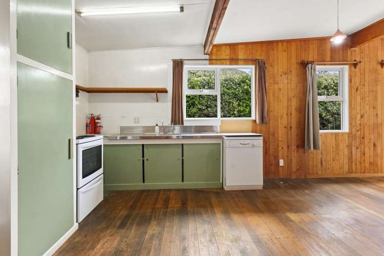 8 Estuary Street Makara Beach_4