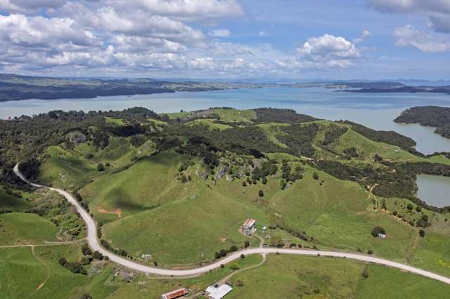 Te Papatapu Road Raglan_2