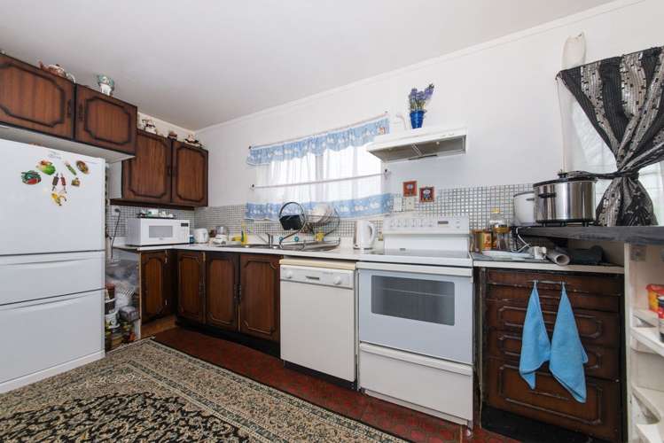 1/20 Coburg Street Henderson_13