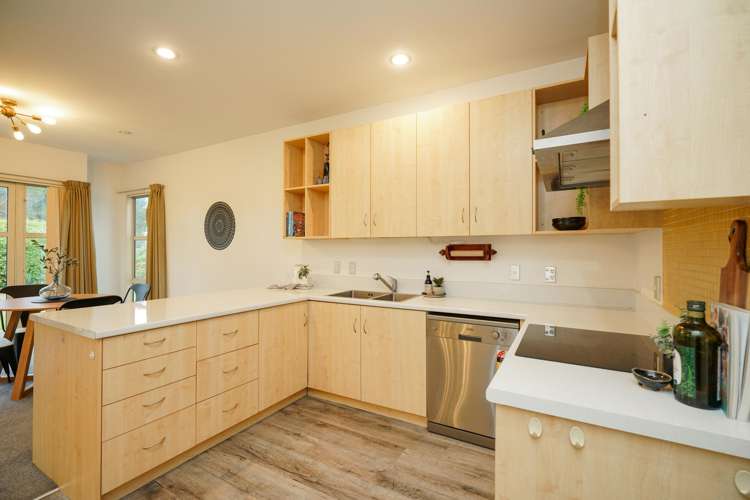 117 Gala Street Queens Park_11