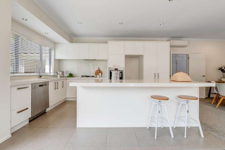 11 Seafort Lane Silverdale_5